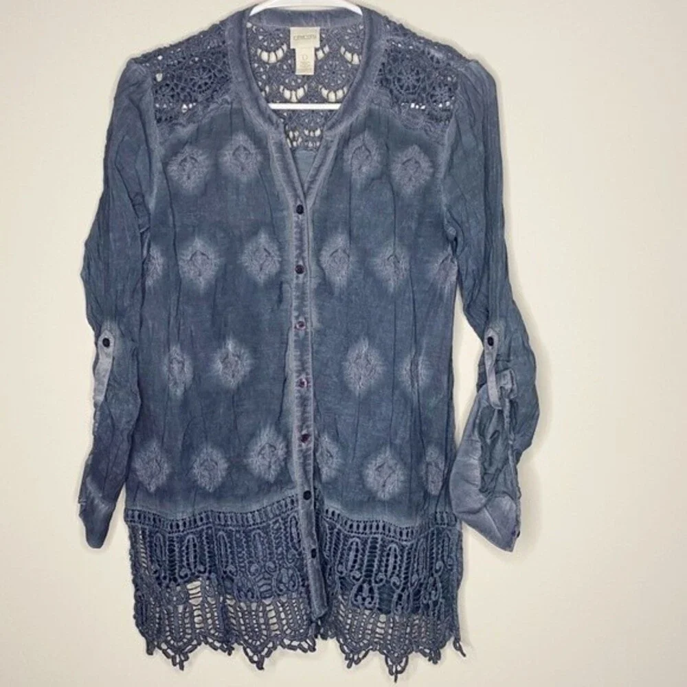 Chico’s Cotton Blend Lace Embroidery Tie-dye Blue Shirt Top Size 0 (S)